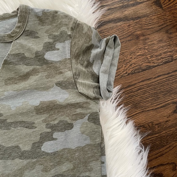 American Eagle Shirt - Picture 3 of 4